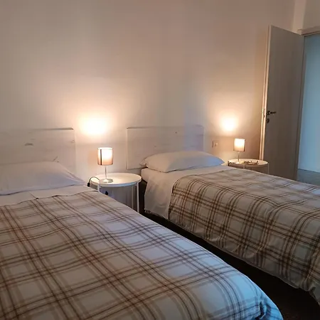 Il 64b - 10 Minuti A Piedi Dal Policlinico San Matteo - Apartment
